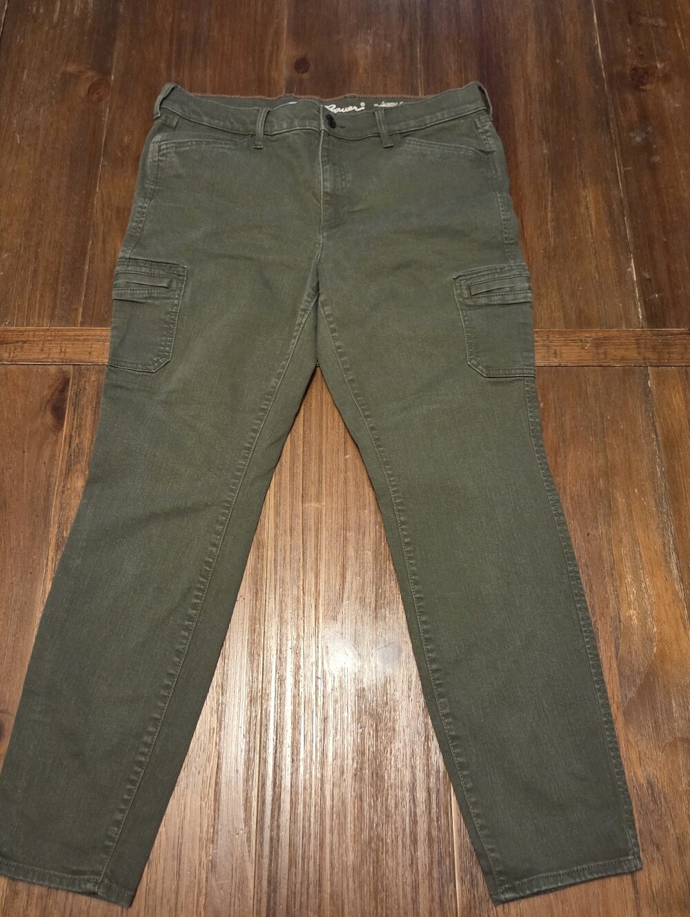 Eddie Bauer Slightly Curvy Cargo Skinny Pants Women's Size 14 Olive Green